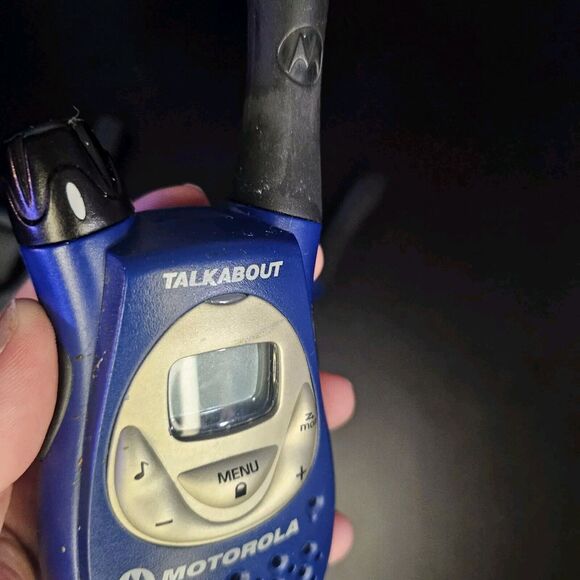 Lot of 3 Motorola Walkie Talkies - K7GSX900, Talkabout Two-Way Radios Set Blue - Picture 5 of 5